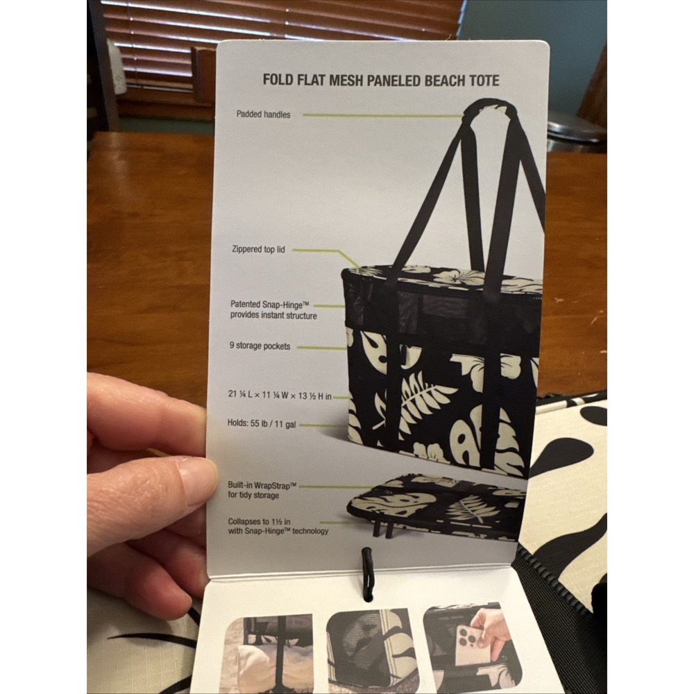 Aloha Collection NWT CleverMade Collapsible Beach Totes Costco Set of 2 Hawaii - Picture 8 of 10